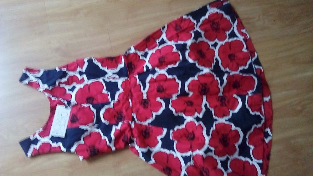 nowa sukienka TOP SECRET r 38