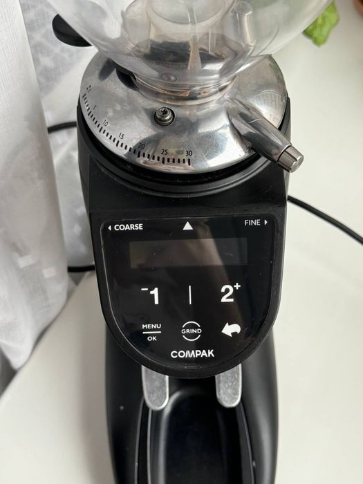 Кавомолка Compak E5 Essential OD matt black