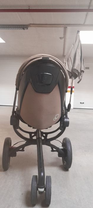 Quinny - Carrinho bebe com guarda sol