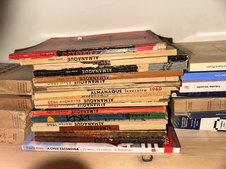 Vendo Livros Diversos
