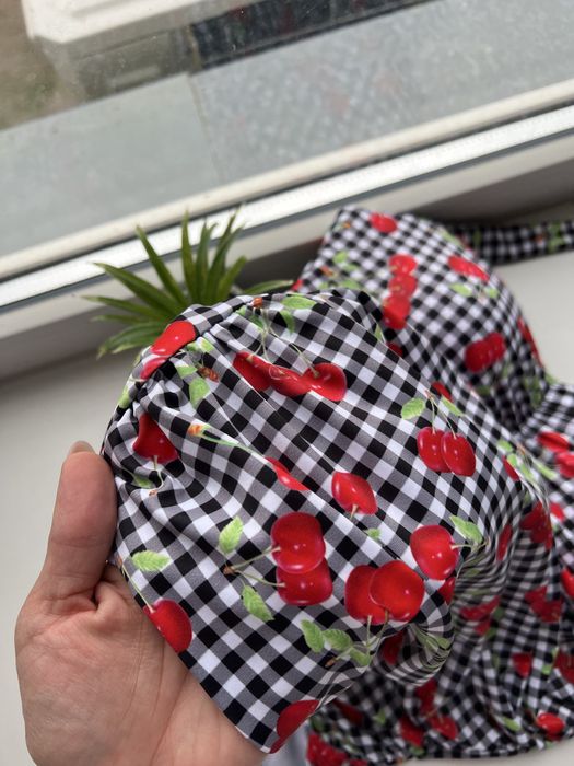 Новий суцільний купальник спільний злитний якісний