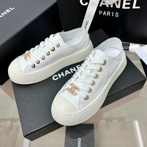 Sneakersy Chanel