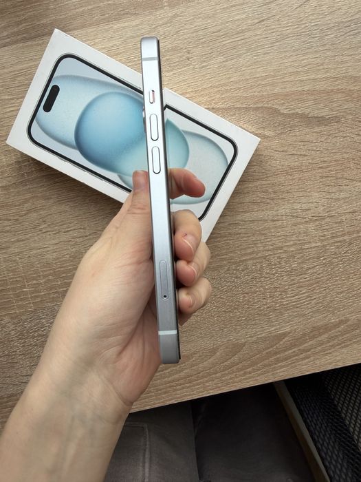 iPhone 15, 128 гб