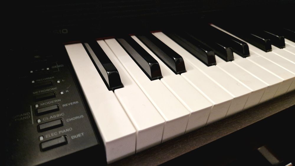 Piano Digital Upright