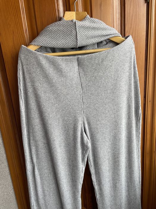 Трикотажний теплий сірий костюм