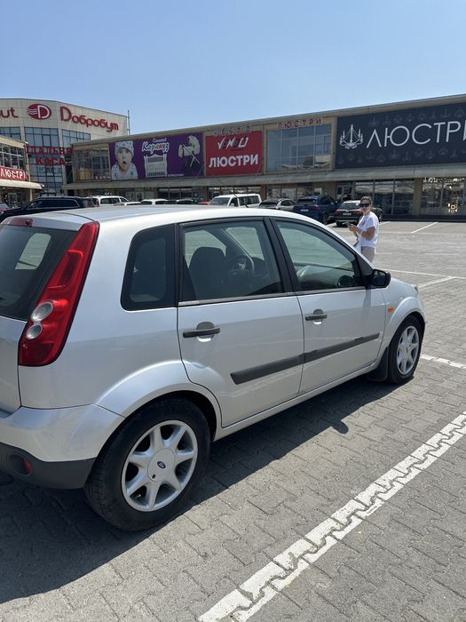 Форд фіеста 2008