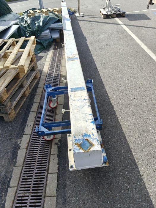 Profil 200 x200 mm x8