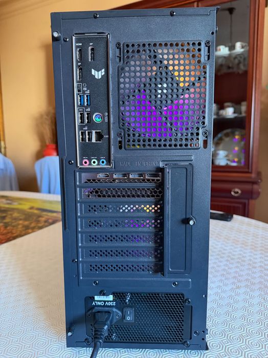 PC GAMING – Ryzen 5 7600 + RTX 5060 + 32GB RAM