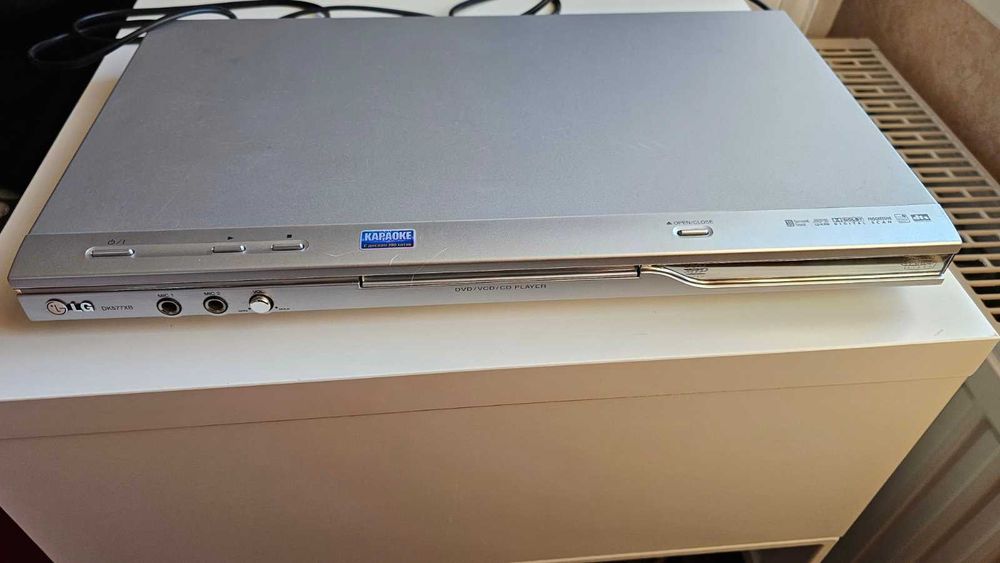 DVD плеєр LG DK577XB