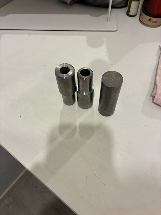 Adaptador de eixo em aço – peça por medida (torno)