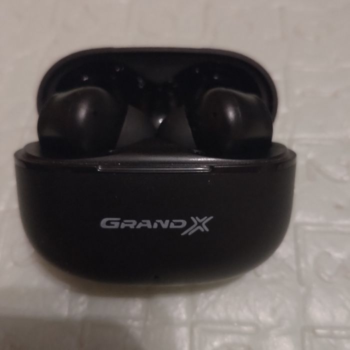 Бездротові навушники