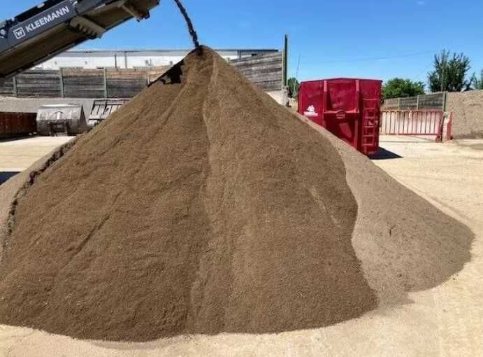 Czarnoziem Humus Ziemia Do ogrodu pod trawnik Dostawa czysta przesiana