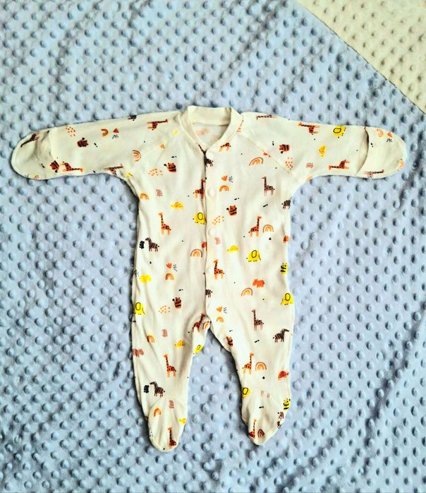 Продам чоловічки для хлопчика/дівчинки (56 розмір)