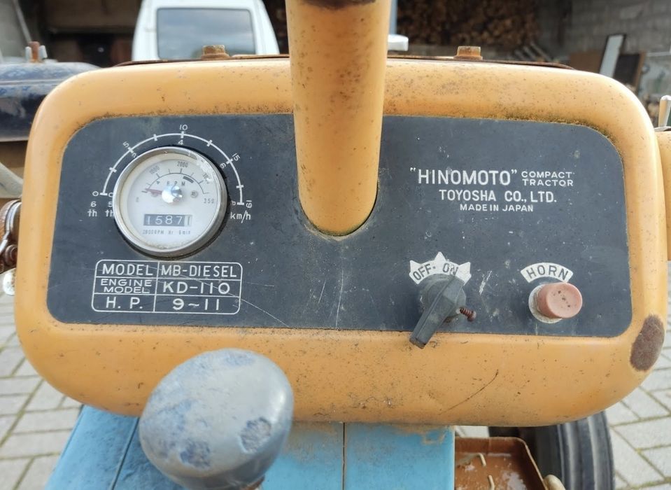 Trator Hinomoto MB10