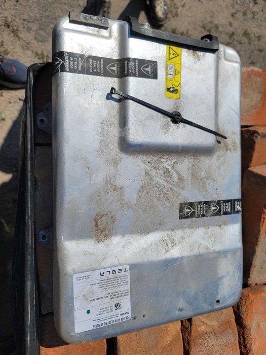 Чарджер блок для батареи 2-е поколение GEN2 Tesla model S 1014963-00-L