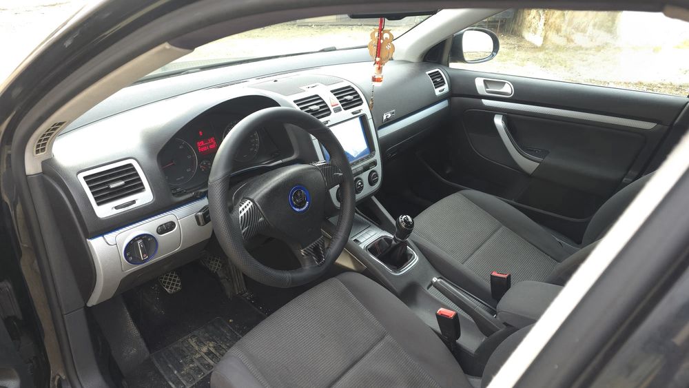 Volkswagen Jetta — fotografia 4