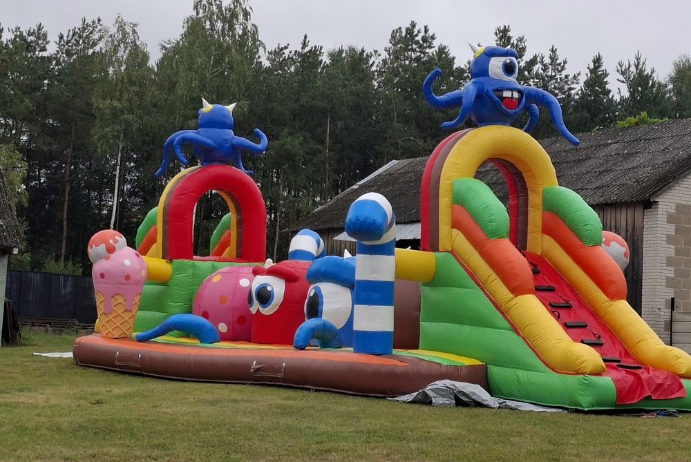 Dmuchaniec zjeżdżalnia Wipe Ball Wipeout tor przeszkód  Okazja 2025r