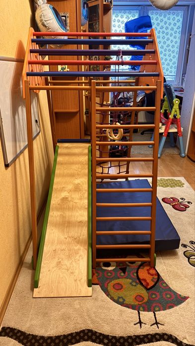 Спортивний дитячий комплекс