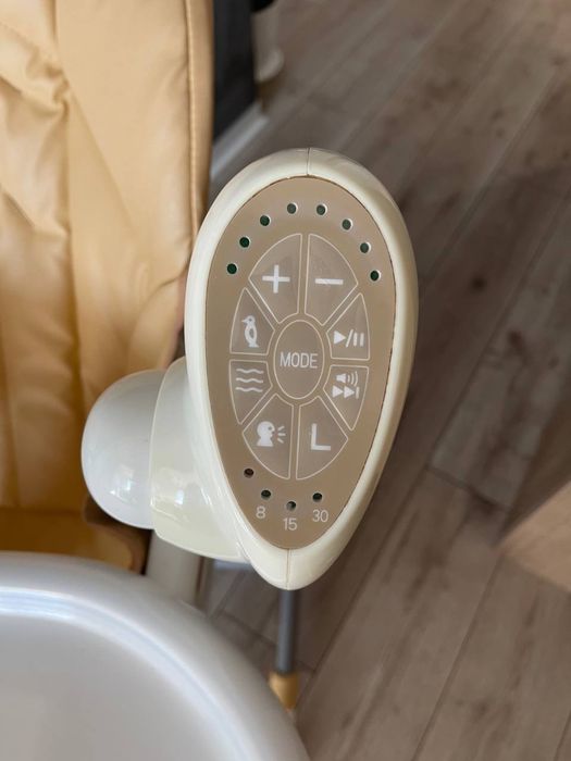 Стілець для годування + закачующий центр MominLove TwinkleDuo Стульчик