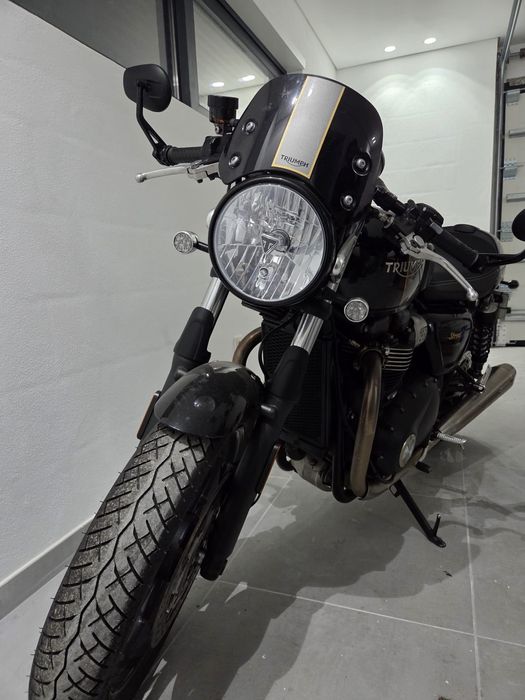 Triumph Bonneville Street Cup900