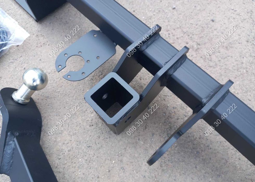 фаркоп Тесла У Tesla Model Y фаркопи на Теслу