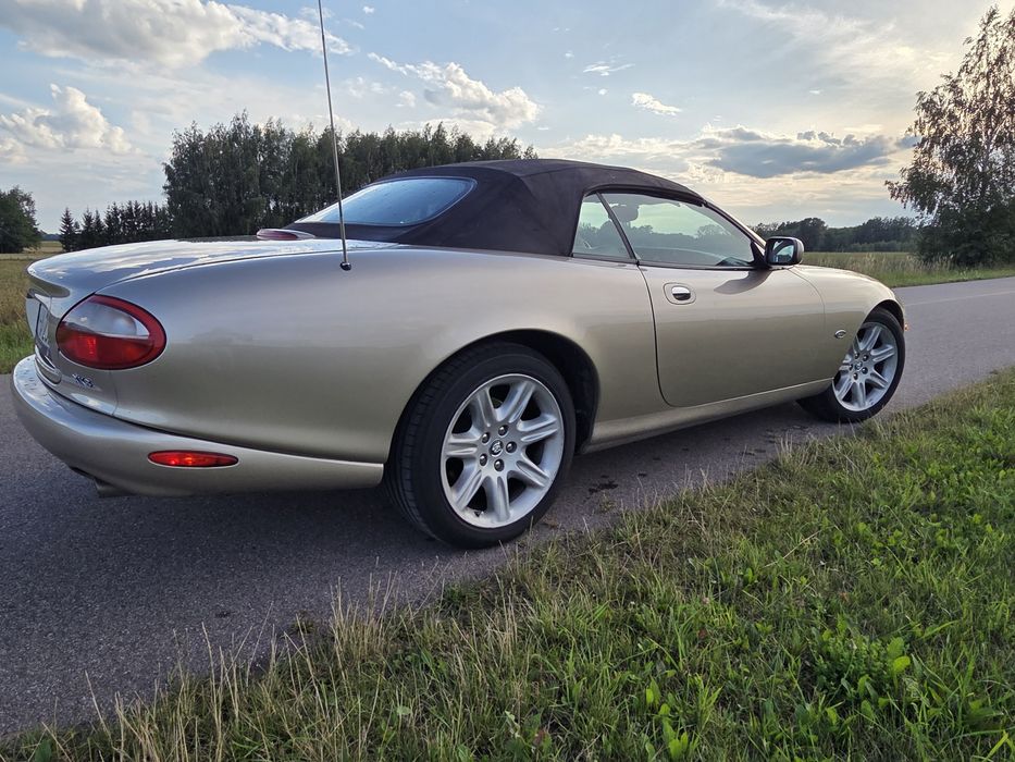 Jaguar XK8 kabriolet 4.0 V8 (2000)