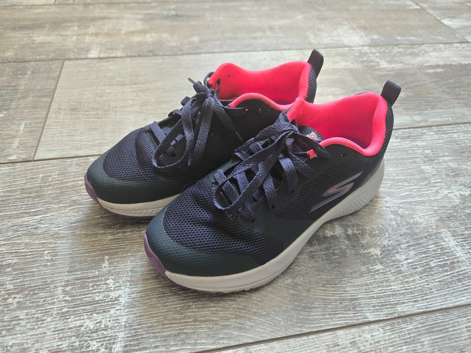 Кросівки Skechers GO RUN Consistent 32 р. (302412L) оригінал, гарний стан