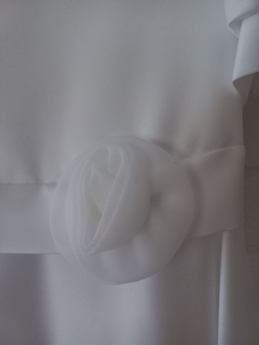 Sukienka komunijna z dodatkami