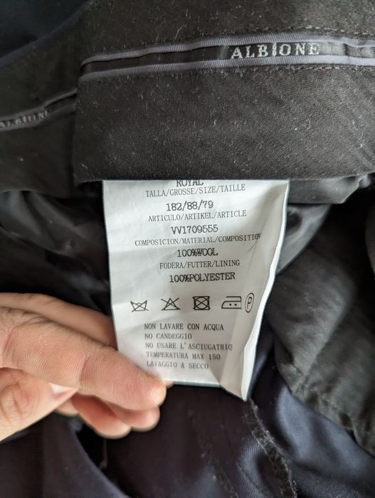 Garnitur Albione, 100% wełna jak nowy + pokrowiec