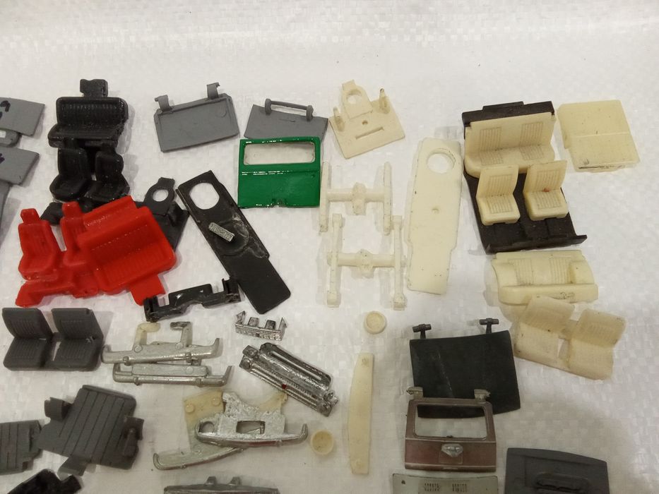 Запчасти к моделям.