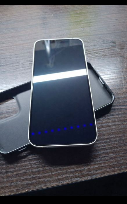 Продам IPHONE 12