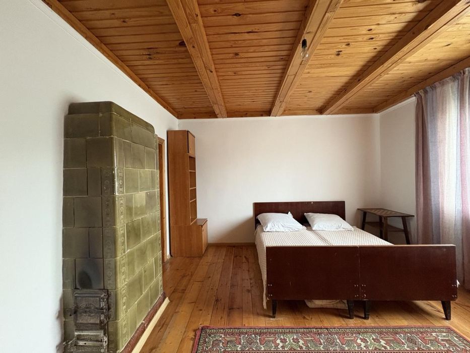 Продаж будинку з ремонтом та меблями в м.Золочів