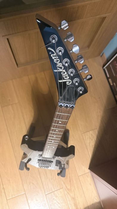 Gitara elektryczna Jackson Dinky JS30 + gigbag