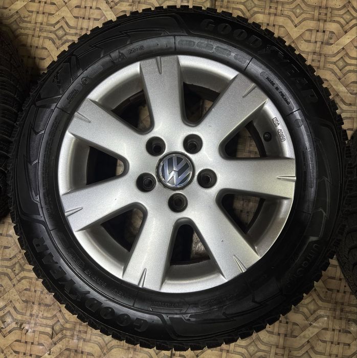 195 65 15 зима к-т шин з дисками 5*112 VW