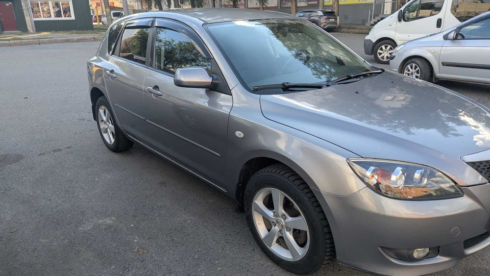 Продам Mazda 3 hatchback 2005 рік