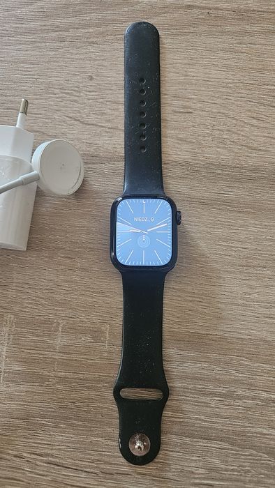 Apple Watch 7(gps) komplet z ładowarką 84%