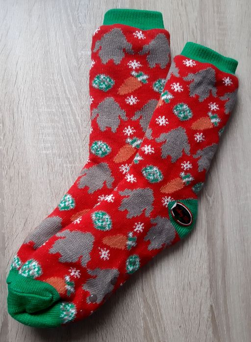 Zimowe grube skarpety na misiu rozm. 39

Długość stopy na płasko 24 cm