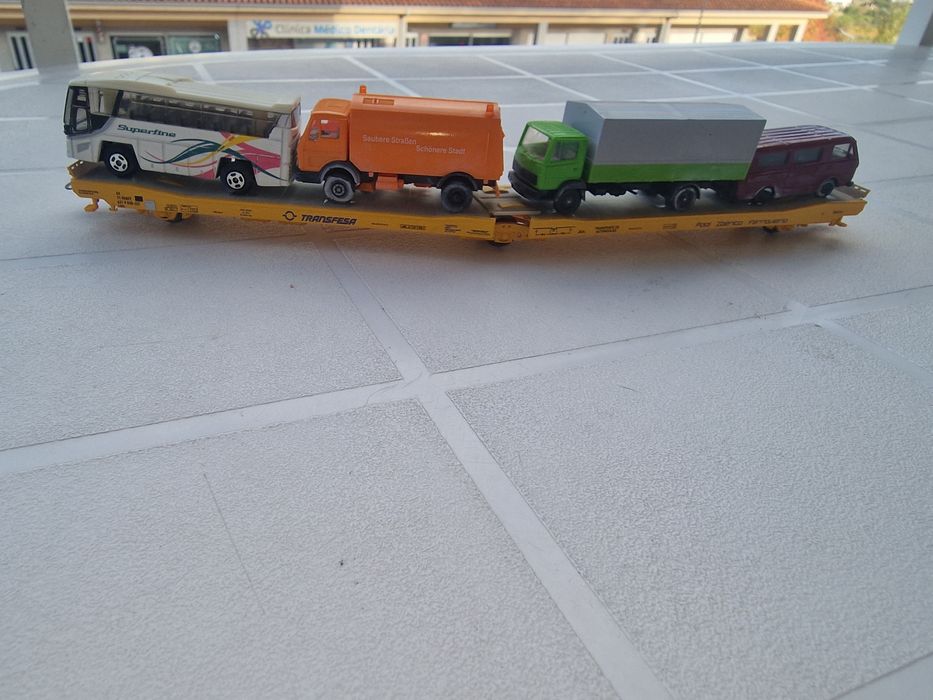 Vagon novo tranfesa articulado e vendido ja com os carros em cima ler