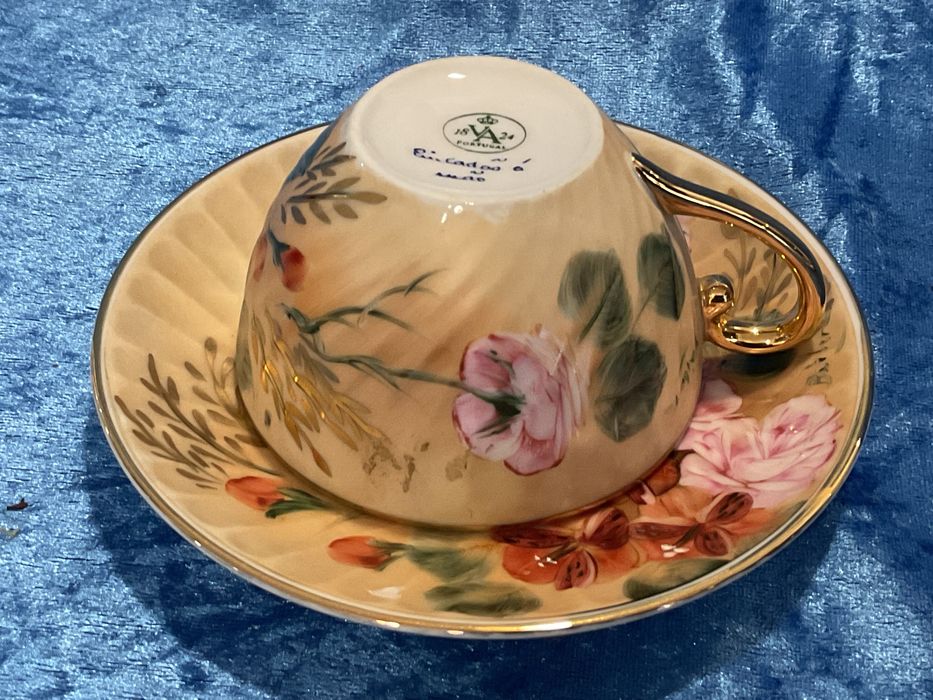 Chavena chá porcelana vista alegre pintura manual