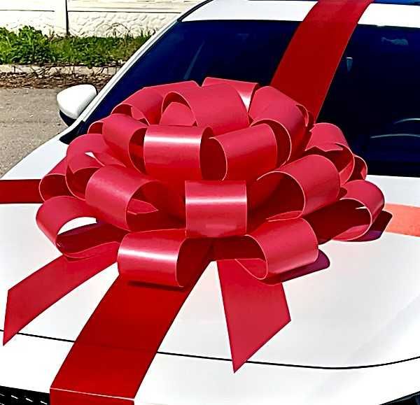 Большой красивый Бант на машину