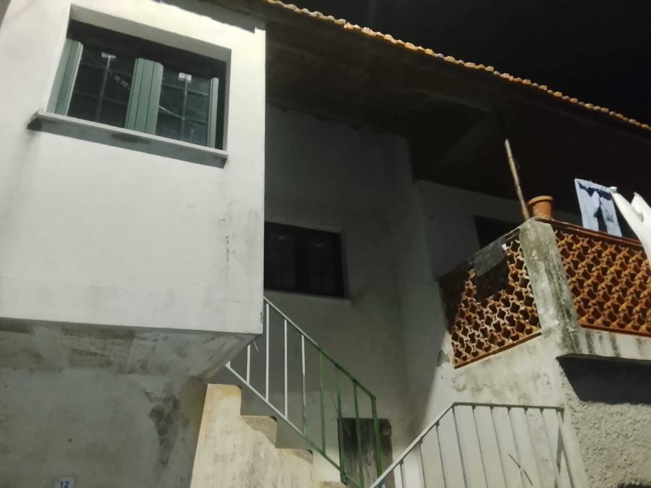 Vendo uma casa em porrais murca