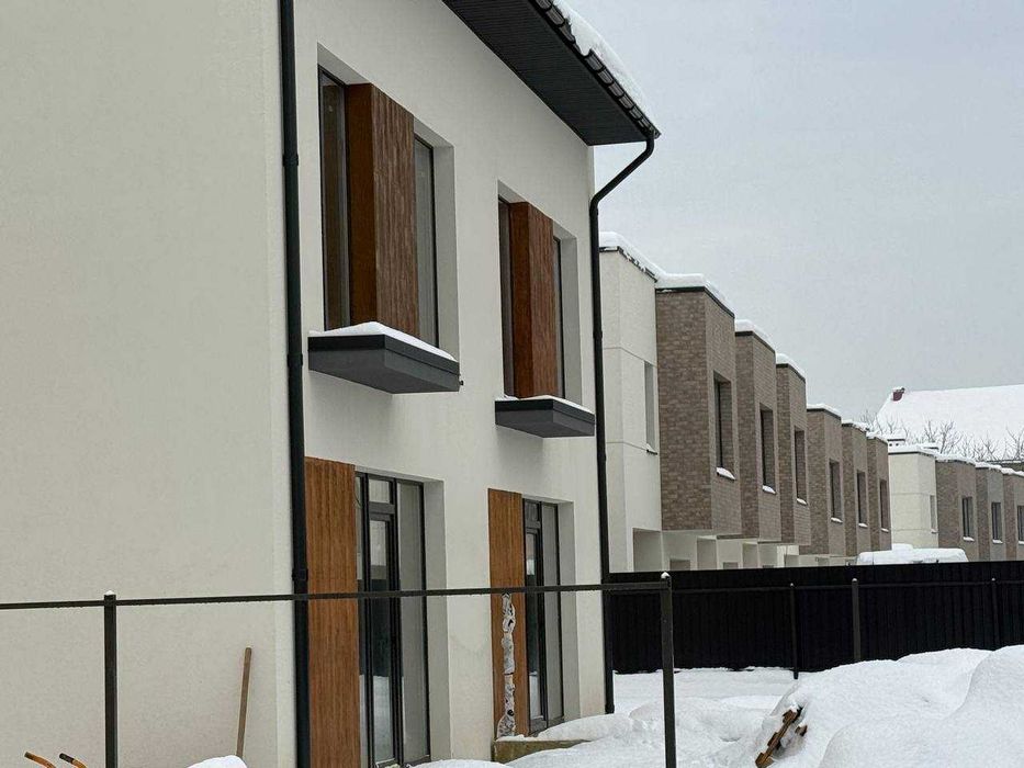 Дуплекс в топовій локації в Крихівцях