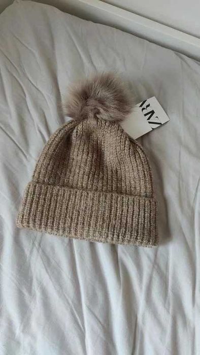 Gorro com lã suave zara
Nunca usei