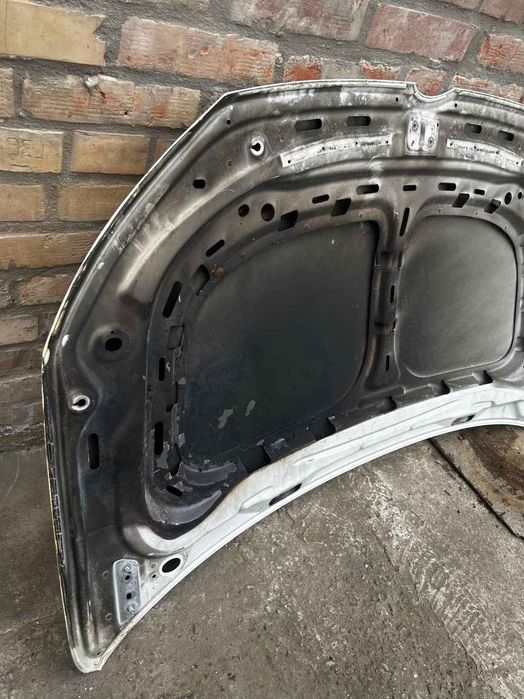 VAG Caddy 10-15 капот дефект KA0442 1T0823031P