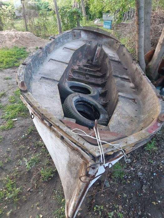 Продам шлюпку на 10-13чел