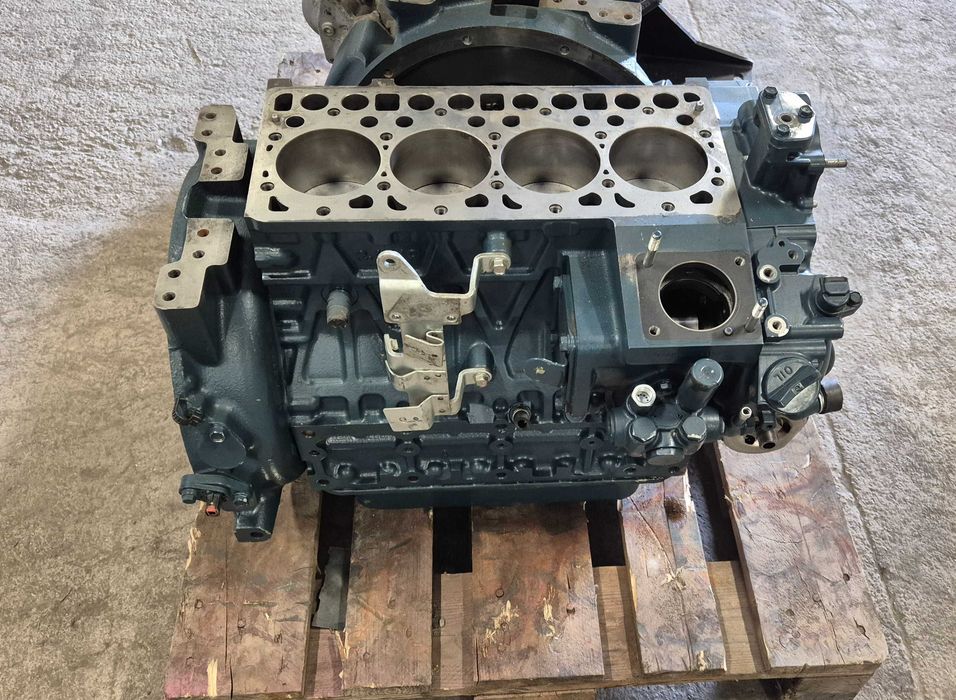 KUBOTA Głowica Blok Silnika 1J8‍010‍460‍2 SKMT 24WZ 9ZG35 Nowy