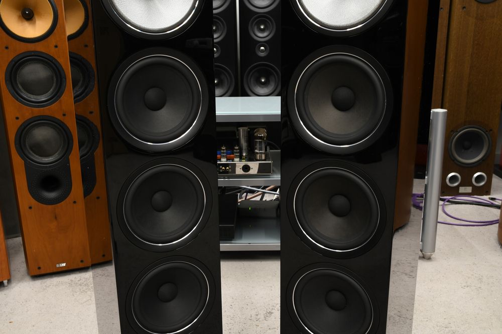 B&W 702 S2 kolumny podłogowe 3-drożne Carbon Dome Continuum Aerofoil Piano Black para opakowania | raty 0% | zamiana | odsłuch | HI-END AUDIO