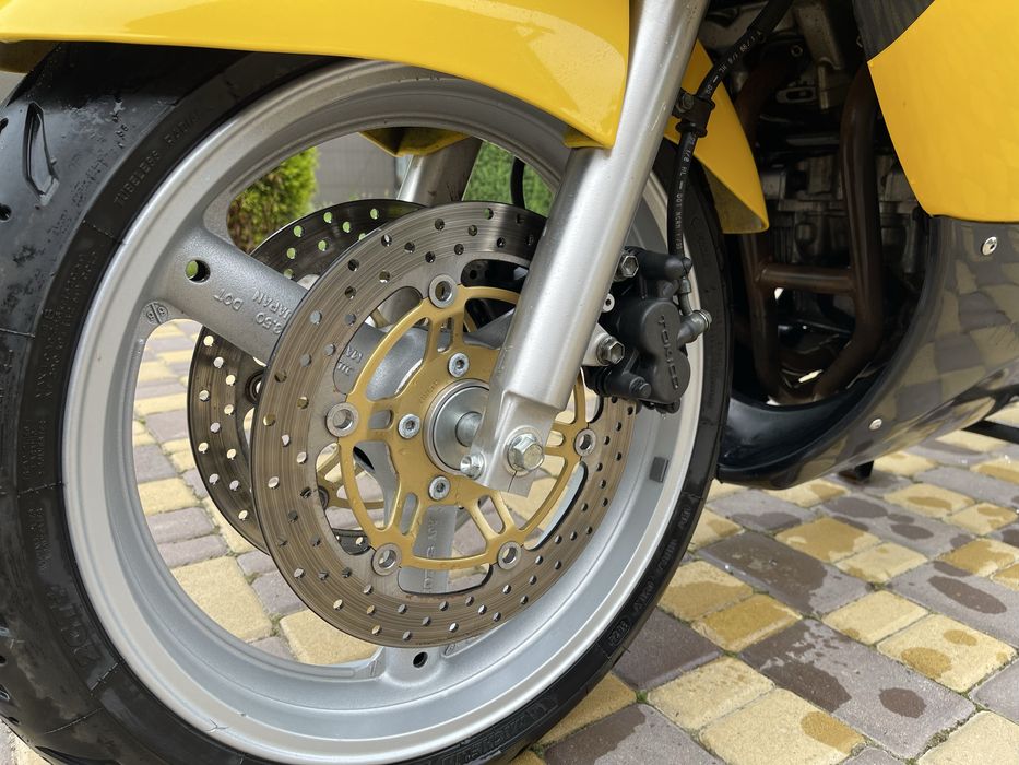 Suzuki gsx 600f.