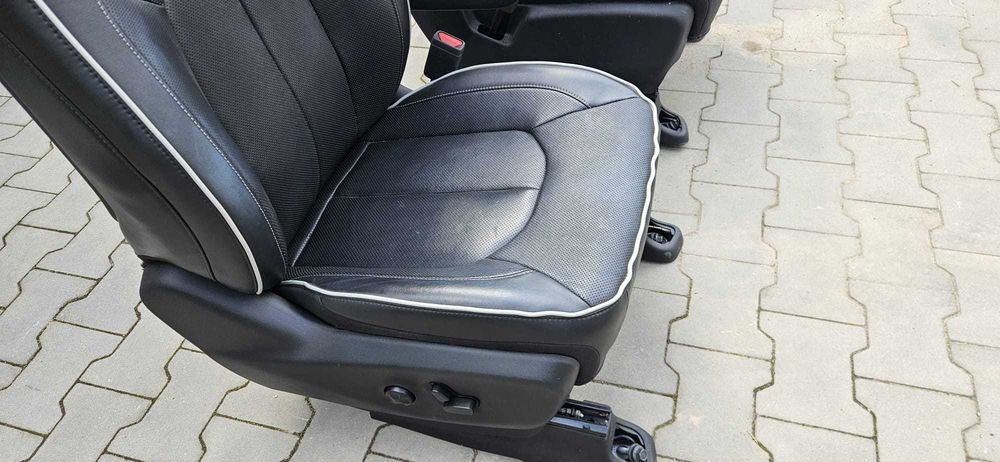 fotel pasażera przód prawy Pacifica Limited S 22r