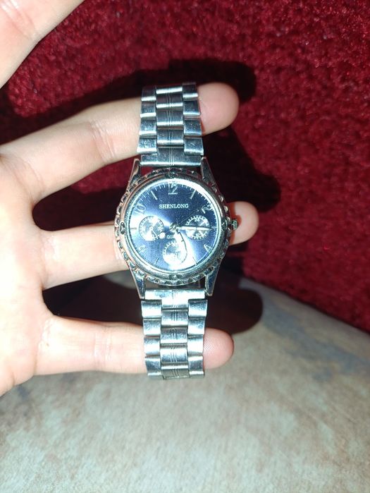 Годинник наручний